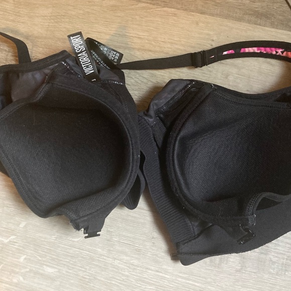 Sz 34B Victoria’s Secret VSX Geometric Knockout Sports Bra - Picture 6 of 7